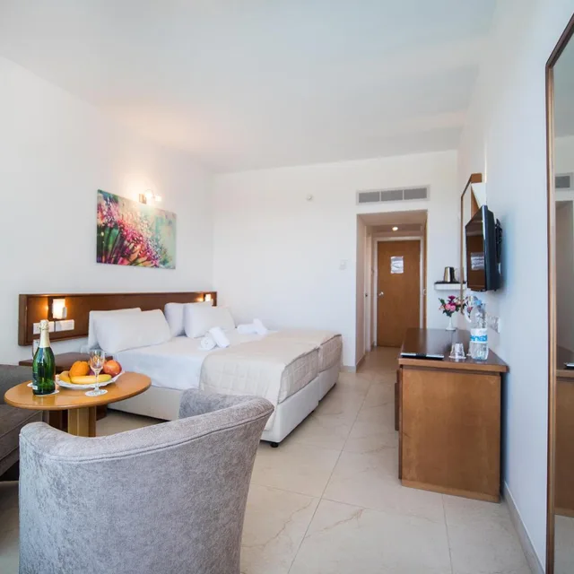 غرفة كلاسيكية، Avlida Hotel 5/9