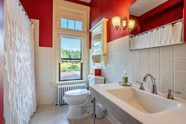 Grand, Mansion, King Bed, Panoramic Mountain View، Wilburton Inn 6/7