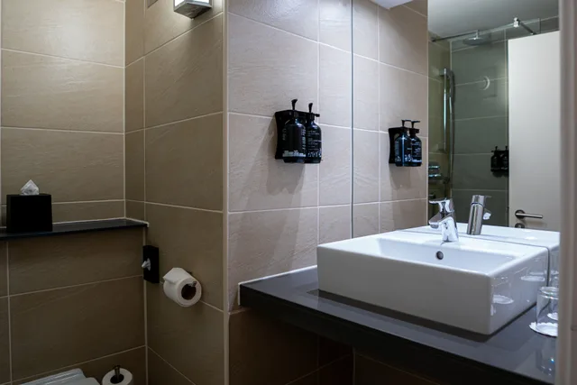 جناح، Garner Hotel Preston Samlesbury 5/7