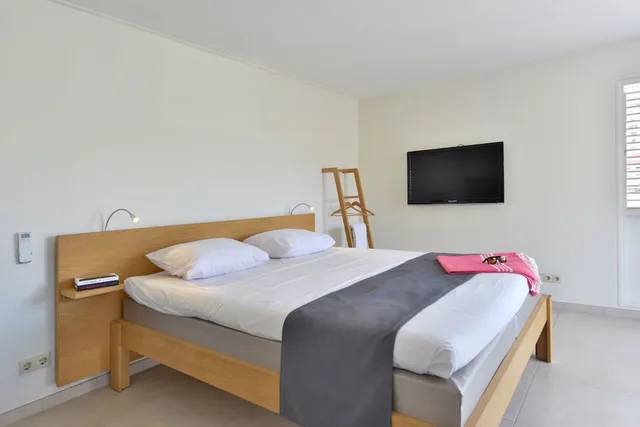 Studio, King Bed, Chogogo Dive & Beach Resort Curacao 4/6