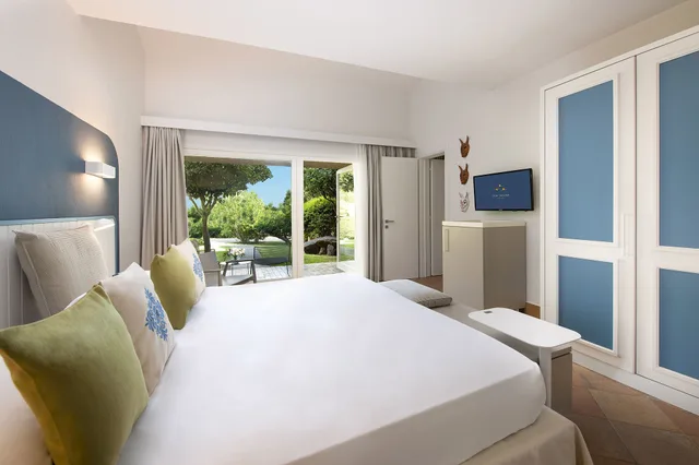 Superior, Double Bed, Chia Laguna - Hotel Village 2/5