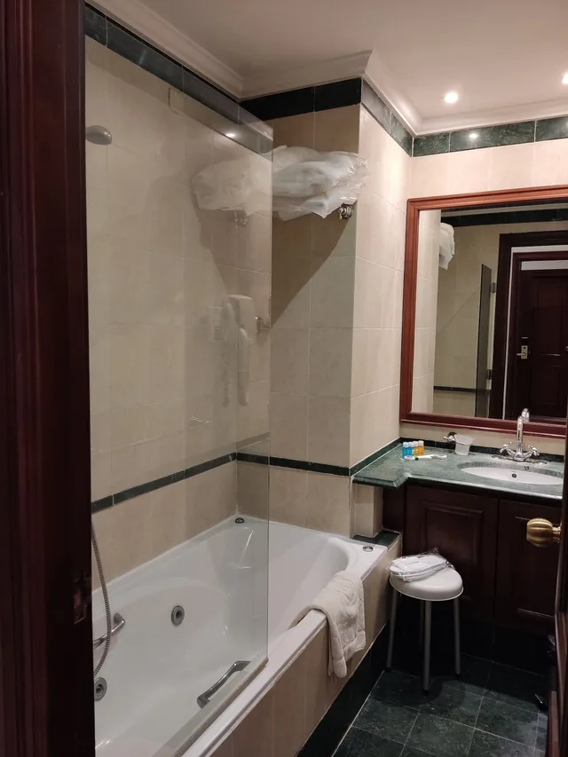 جناح جونيور بسرير كينج بإطلالة على المدينة، Les Oliviers Palace 6/6
