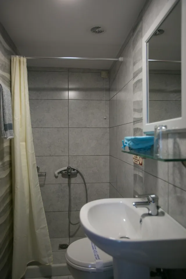 غرفة مفردة، Life Hotel 6/6