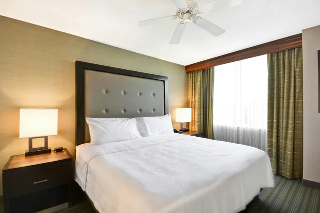جناح بريميوم بسرير كينج بغرفة نوم واحدة، Homewood Suites By Hilton Dulles International Airport 2/3
