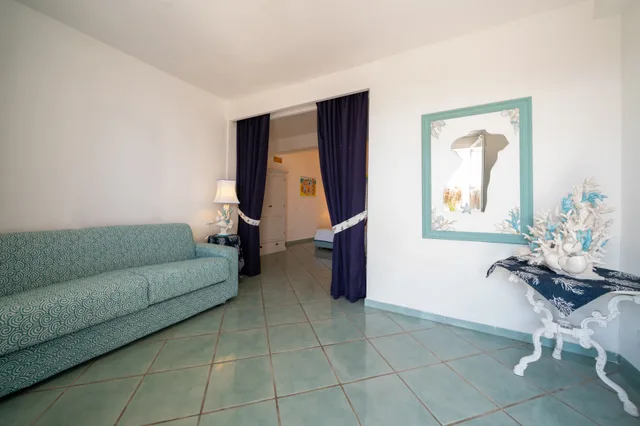 جناح جونيور بإطلالة على البحر، Relais Bijoux 10/10