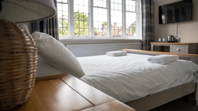 Room, Double Bed, The Star Inn 3/4