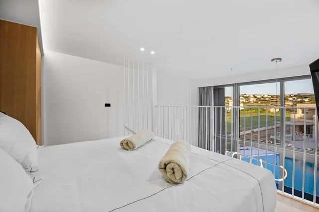 Maisonette Horizon Pool View، Ventale Island Breeze Resort 2/5