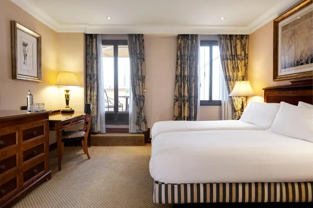 غرفة بريميوم بسرير كينج مع سرير إضافي، Intercontinental Madrid 2/10