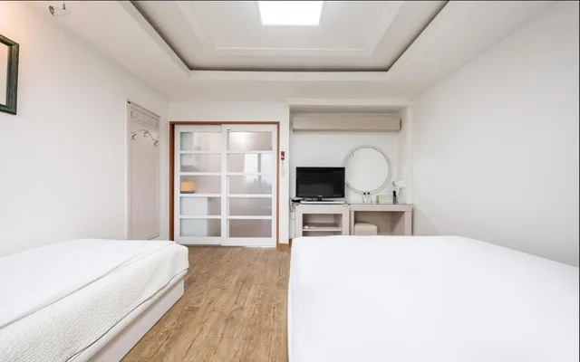 غرفة قياسية بسريرين منفصلين، Dawoo Resortel 1/10