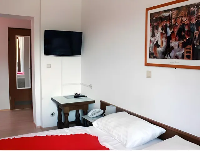 غرفة بريميوم ثلاثية بإطلالة على البحر بشرفة، Hotel Heimgartl 3/3