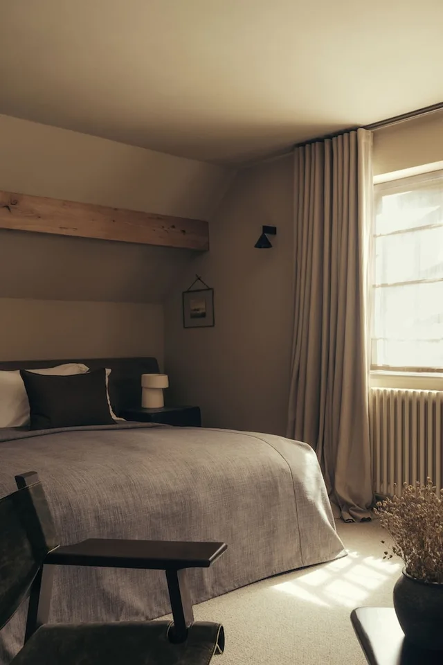Comfy, Courtyard, Double Bed، Charingworth Manor 4/6