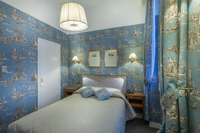 غرفة كلاسيكية بسرير مزدوج، Grand Hotel de L Univers Paris Saint Germain 4/7
