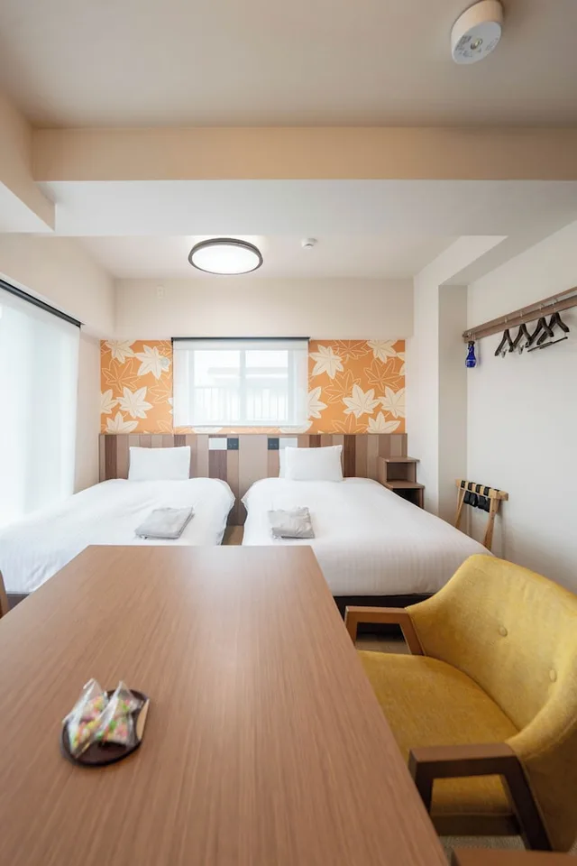 غرفة بسريرين مزدوجين بمطبخ، HIYORI RESIDENCE KYOTO KAMOGAWA 7/12