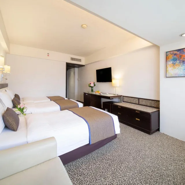 غرفة عائلية، Regal Oriental 6/8