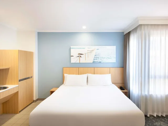 غرفة قياسية بسرير كوين لذوي الإعاقة، Mercure Sydney Manly Warringah 1/6