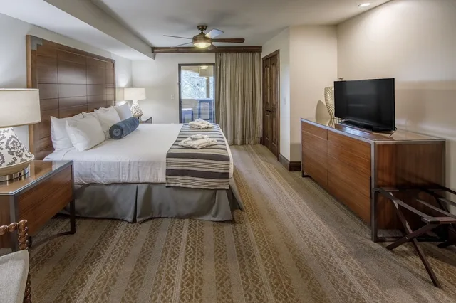 غرفة سيغنتشر بسريرين كينج بغرفتي نوم، Holiday Inn Club Vacations Scottsdale Resort 7/10