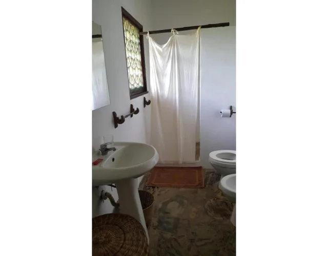 غرفة ثلاثية بإطلالة على المسبح، Echo Villas Watamu 2/2