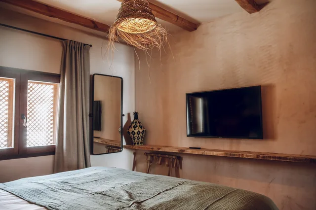غرفة عائلية بسريرين كينج بإطلالة على البحر بحوض استحمام، NOMAD HOTEL XABIA PORT 3/4