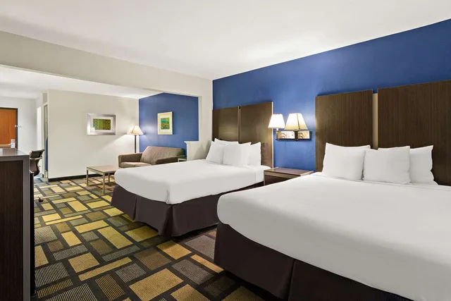 جناح بسريرين كوين مع أريكة، Best Western Galleria Inn & Suites Houston 1/3