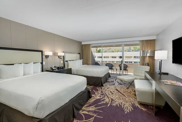 غرفة بسريرين كوين بإطلالة على المسبح لذوي الإعاقة، Hotel Zoso 1/3