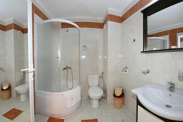 غرفة قياسية ثلاثية بثلاثة أسرّة، Hotel Iri 10/10