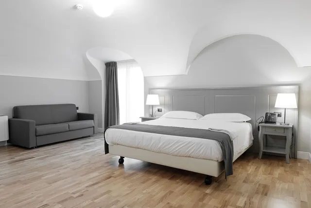 غرفة سوبيريور بسرير كينج مع أريكة، Hotel De Ville 1/3