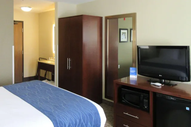 غرفة بسرير كينج، Comfort Inn Lehi - Thanksgiving Point Area 2/3