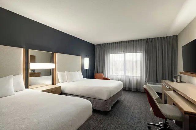 room, 2 queen beds, Courtyard by Marriott Wilmington Brandywine 1/4