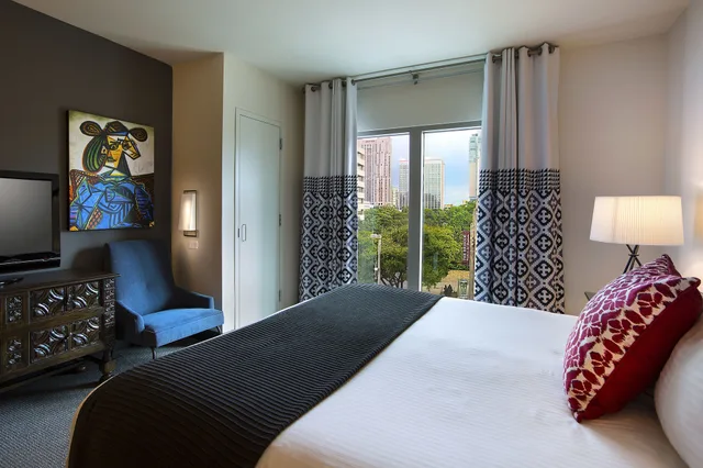 جناح بسرير كينج بإطلالة على المدينة، The Hotel Contessa 4/7