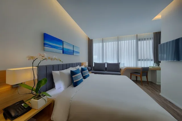 Deluxe, Queen Bed, Parosand Danang Hotel 8/10