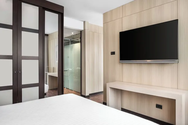 غرفة قياسية بسرير كوين، Ac Hotel Firenze By Marriott 4/10