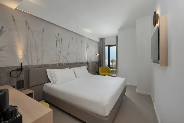 غرفة ديلوكس بسرير مزدوج بإطلالة على البحيرة، Hotel Royal Village 3/10