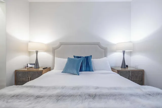 جناح سوبيريور بسرير كينج بغرفة نوم واحدة مع أريكة، 121 Hotel 9/10