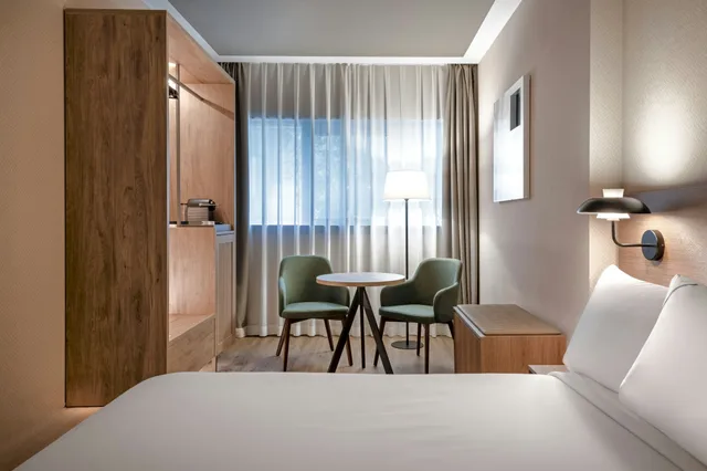 غرفة بسرير كينج، AC Hotel Atocha by Marriott 3/6