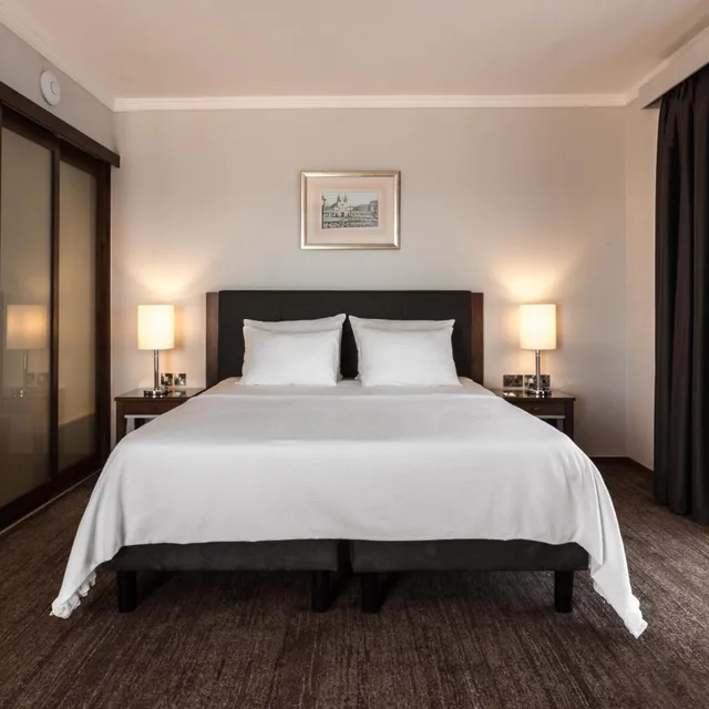 جناح سوبيريور بسرير مزدوج بإطلالة على البحر بشرفة، Radisson Blu Resort Malta St Julians 2/9