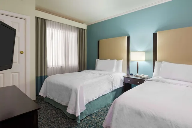 غرفة بغرفتي نوم لذوي الإعاقة، Homewood Suites by Hilton Bonita Springs Naples North 2/5