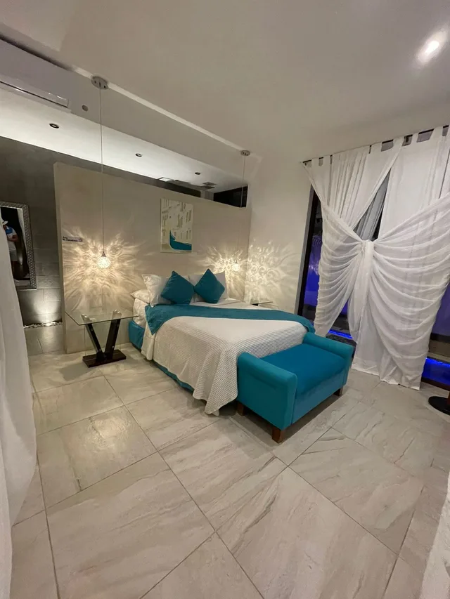 Basic, Double Bed, Cabanas Luxury 1/10