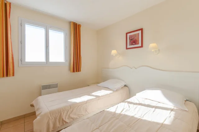 1 Bedroom, Apartment, Twin Beds, Sofa, Balcony or Terrace, PIERRE AND VACANCES VILLAGE CLUB PONT ROYAL EN PROVENCE 7/13