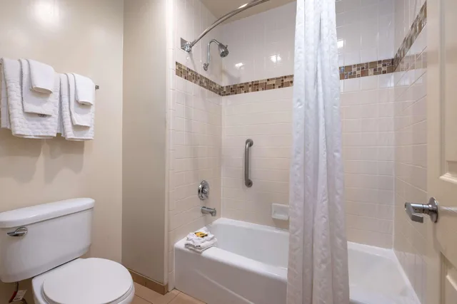 Room, Best Western Plus Dixon Davis 10/10