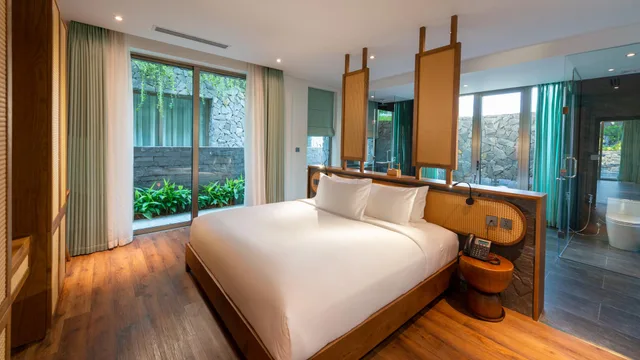 2 Bedrooms, Vip, Villa, Living Area، Bellerive Hoi An Resort & Spa 1/3