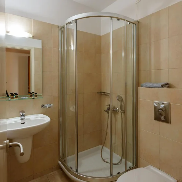 غرفة مفردة، Park Hotel 5/9