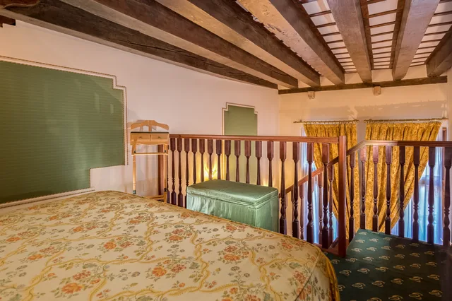 جناح جونيور بسرير كوين، Hotel Giorgione 5/7