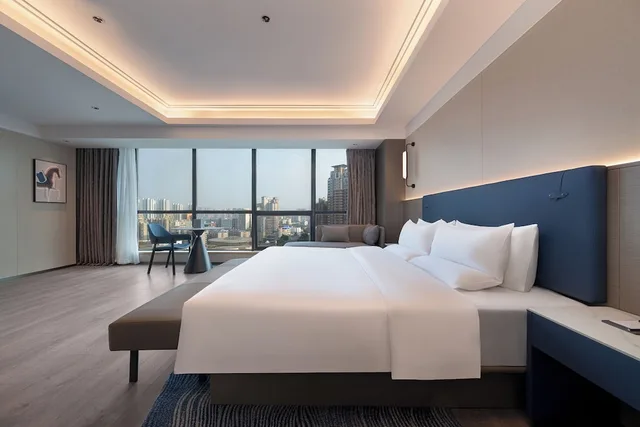 غرفة تنفيذية بسرير كينج، Novotel Wuxi Sanyang Plaza 4/6