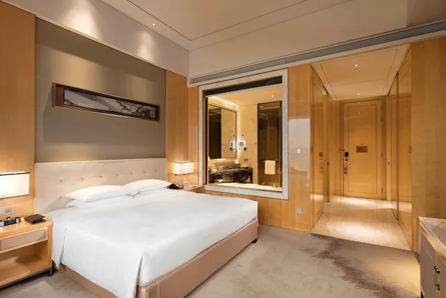 غرفة تنفيذية بسرير كينج، HILTON DALIAN 4/7