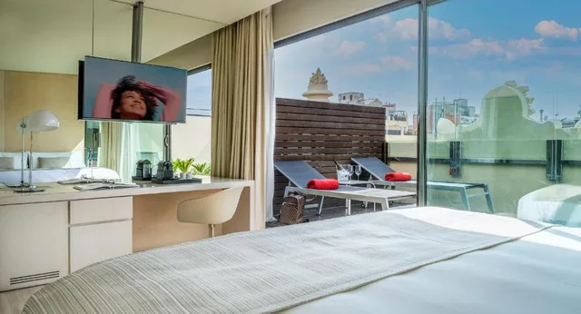 غرفة بريميوم مفردة بسرير مزدوج، Cram Hotel 2/2