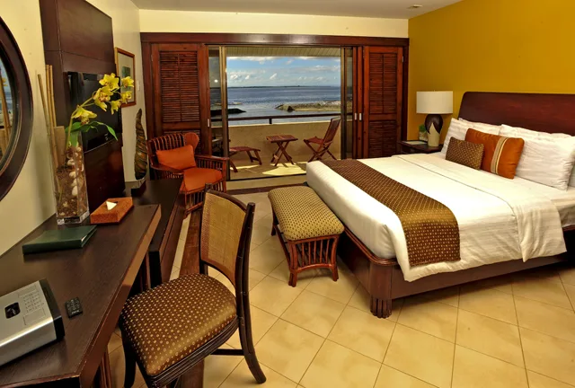 جناح جونيور بسرير مزدوج وسرير فردي بإطلالة على البحر بغرفة نوم واحدة، Costabella Tropical Beach Hotel 4/10