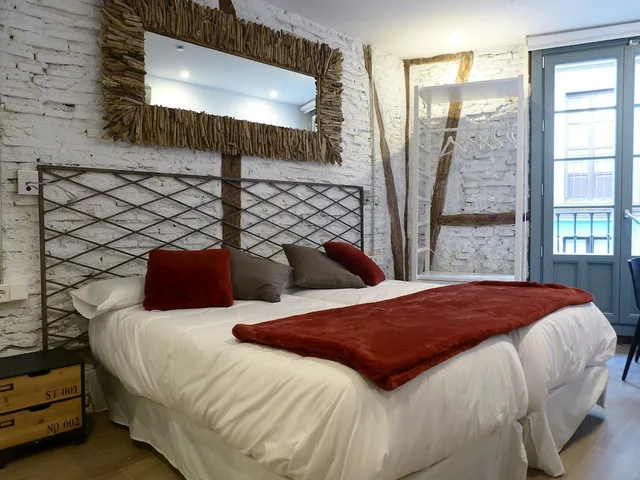 غرفة ديلوكس بسريرين منفصلين، Pensión Luxury Lo Bilbao 1/6