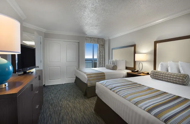 1 Bedroom, Condo, Murphy Bed, 2 Queen Beds, Ocean Front، Coral Beach Resort Hotel Suites 1/2