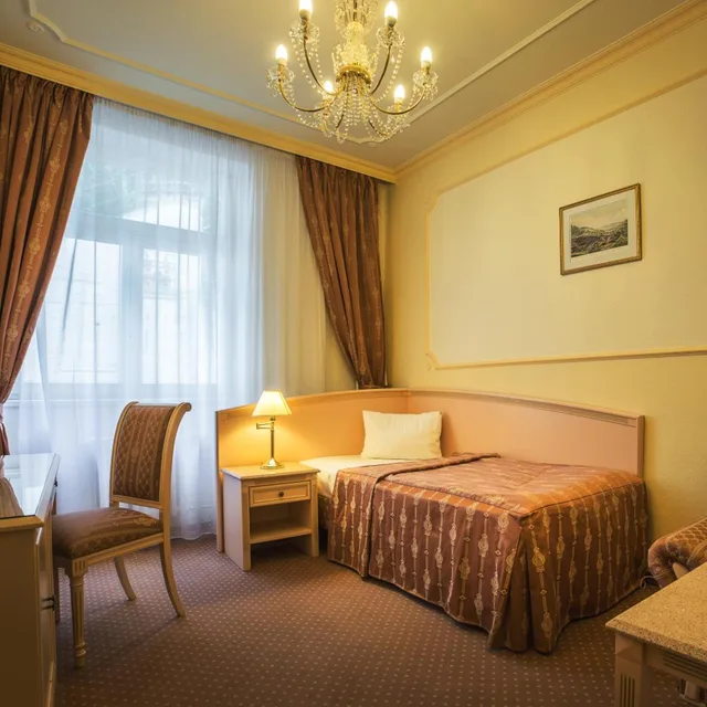 غرفة قياسية مفردة، Interhotel Central 1/4