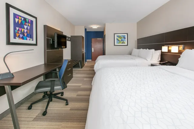 غرفة قياسية بسريرين كينج، Holiday Inn Express Hotel And Suites Seaside Convention Center 6/9